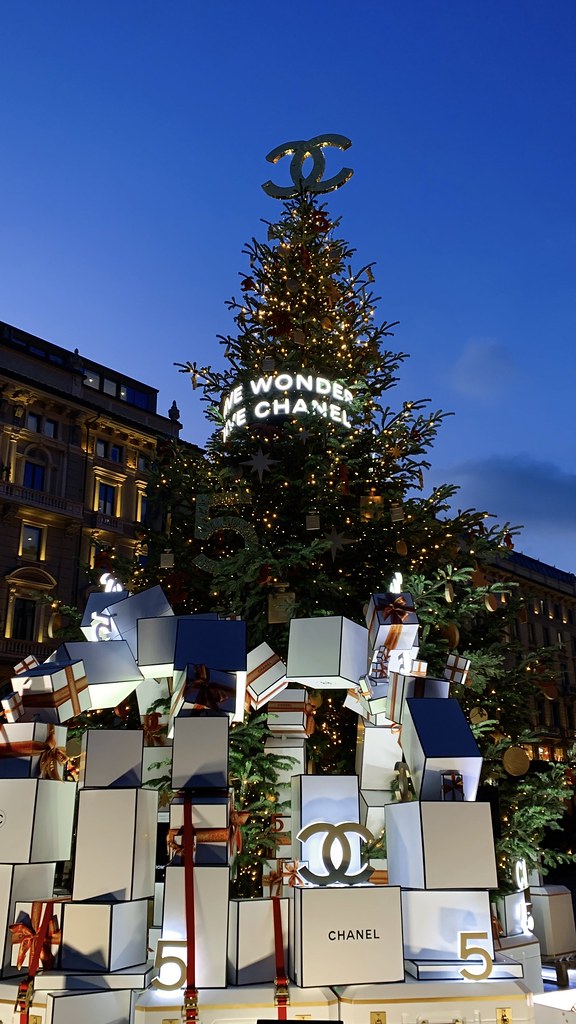 Chanel Christmas.